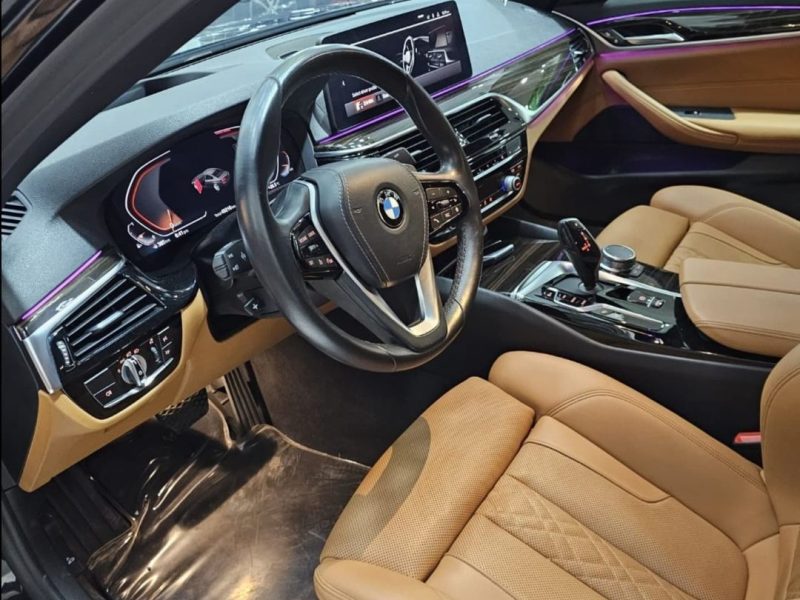 BMW 520i