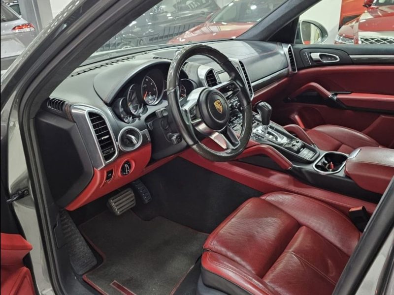 Porsche Cayenne GTS